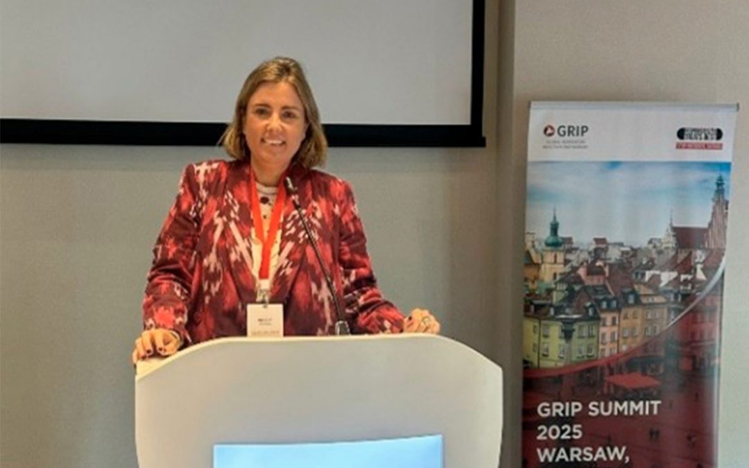 Elsa López Pintor, profesora de la UMH, impulsa la farmacia asistencial y la lucha contra las resistencias bacterianas en foros internacionales